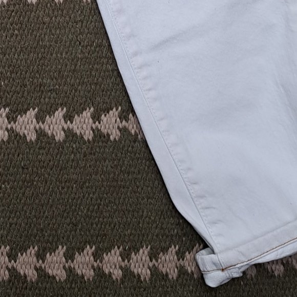 Men's Club Monaco White Jeans - 30x32 - Picture 2 of 5